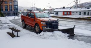 fast driveway snow plowing Buffalo NY